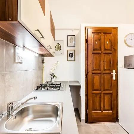Apartment Amazon Near The Famous Party Boulevard *